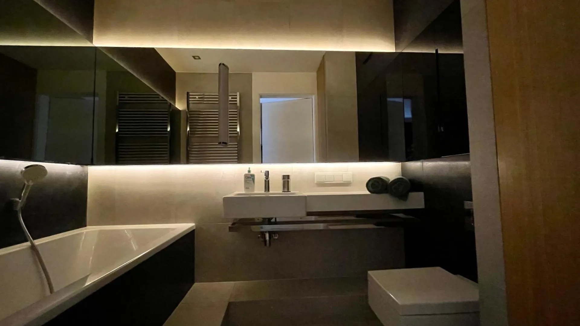 Apartament Z Ogrodem Na Osiedlu Aquarius 소포트 0*,